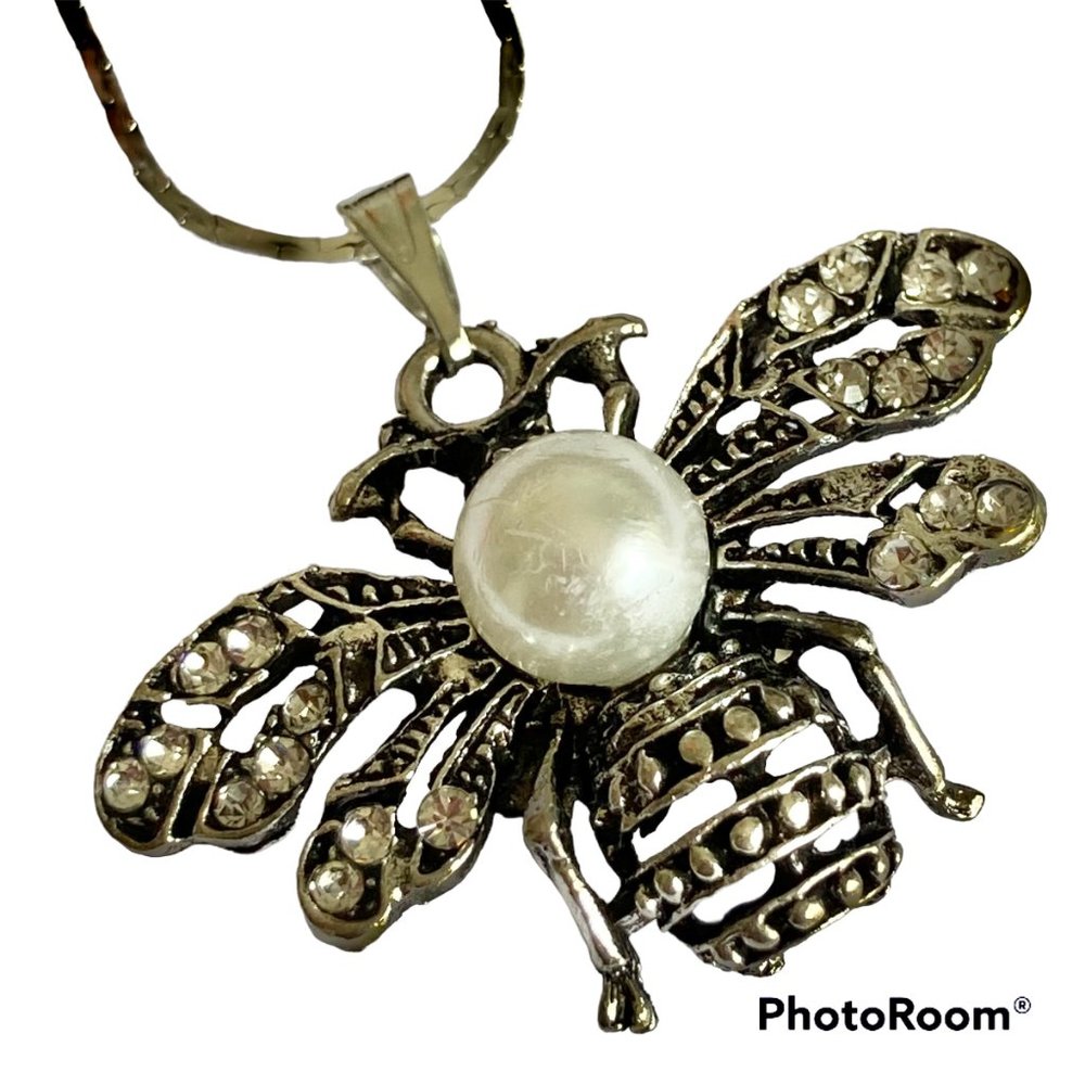 Pearl Crystal Bumble Bee Necklace Silver Tone Plated 18" Chain Insect Queen